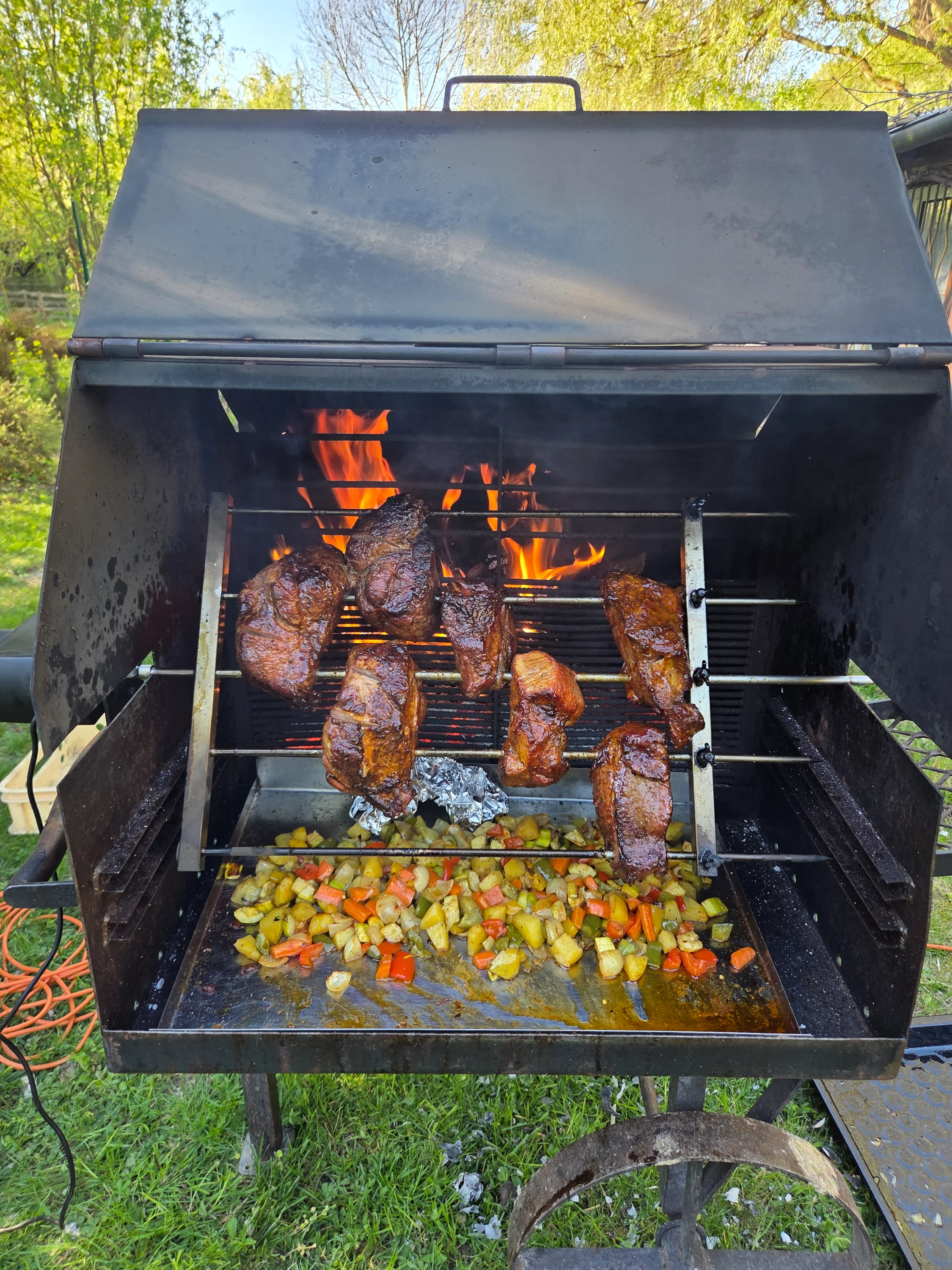 maso na grilu zahrada Brno